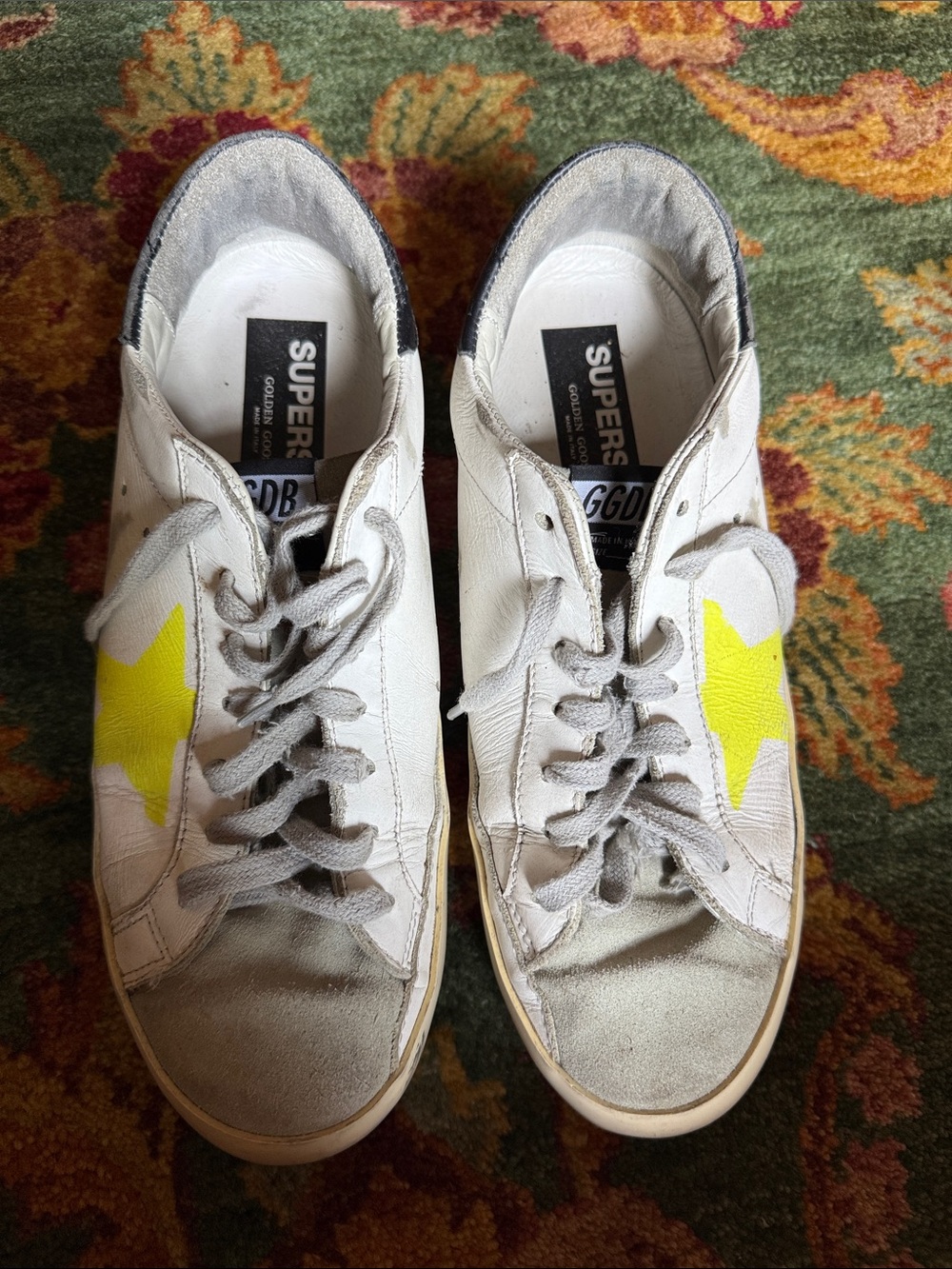 Golden Goose size 42 Style Super Star sneakers